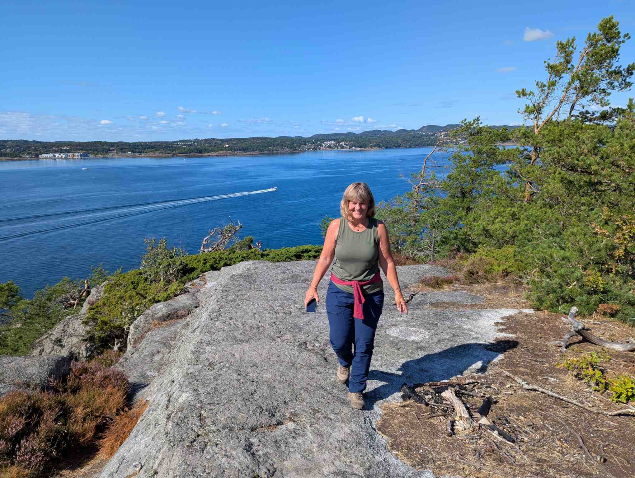 7286f20e-8eb9-4ae6-a347-66fd2a6252ca