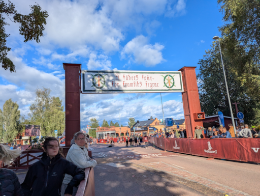 f3c206b0-6d80-43bd-8d44-86635f41a480 f3c206b0-6d80-43bd-8d44-86635f41a480